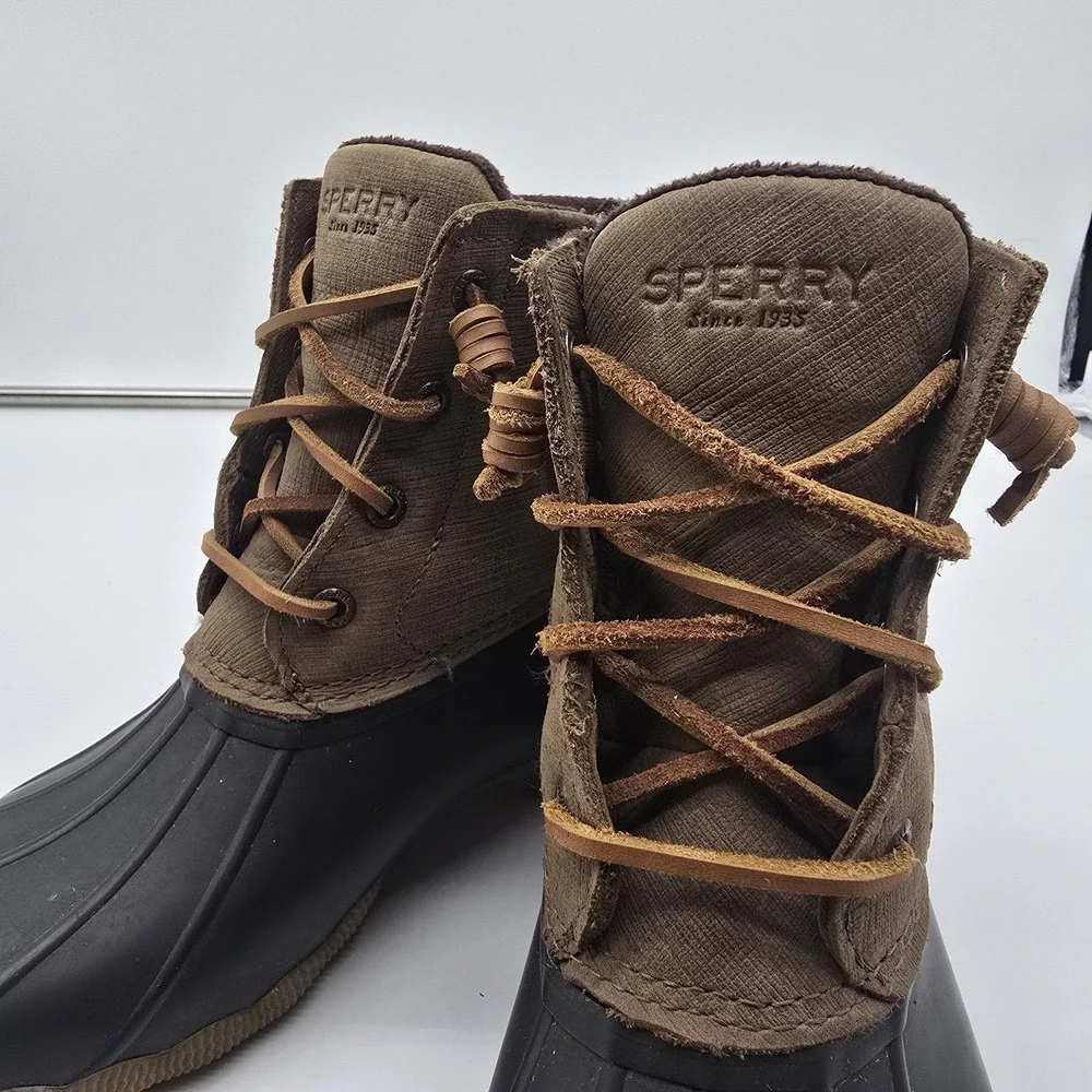 Sperry excellent pre